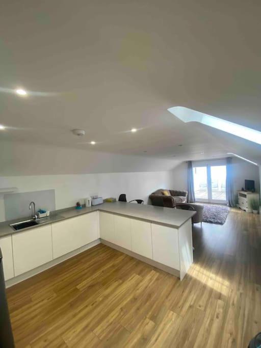 Truro City Escape Exteriör bild